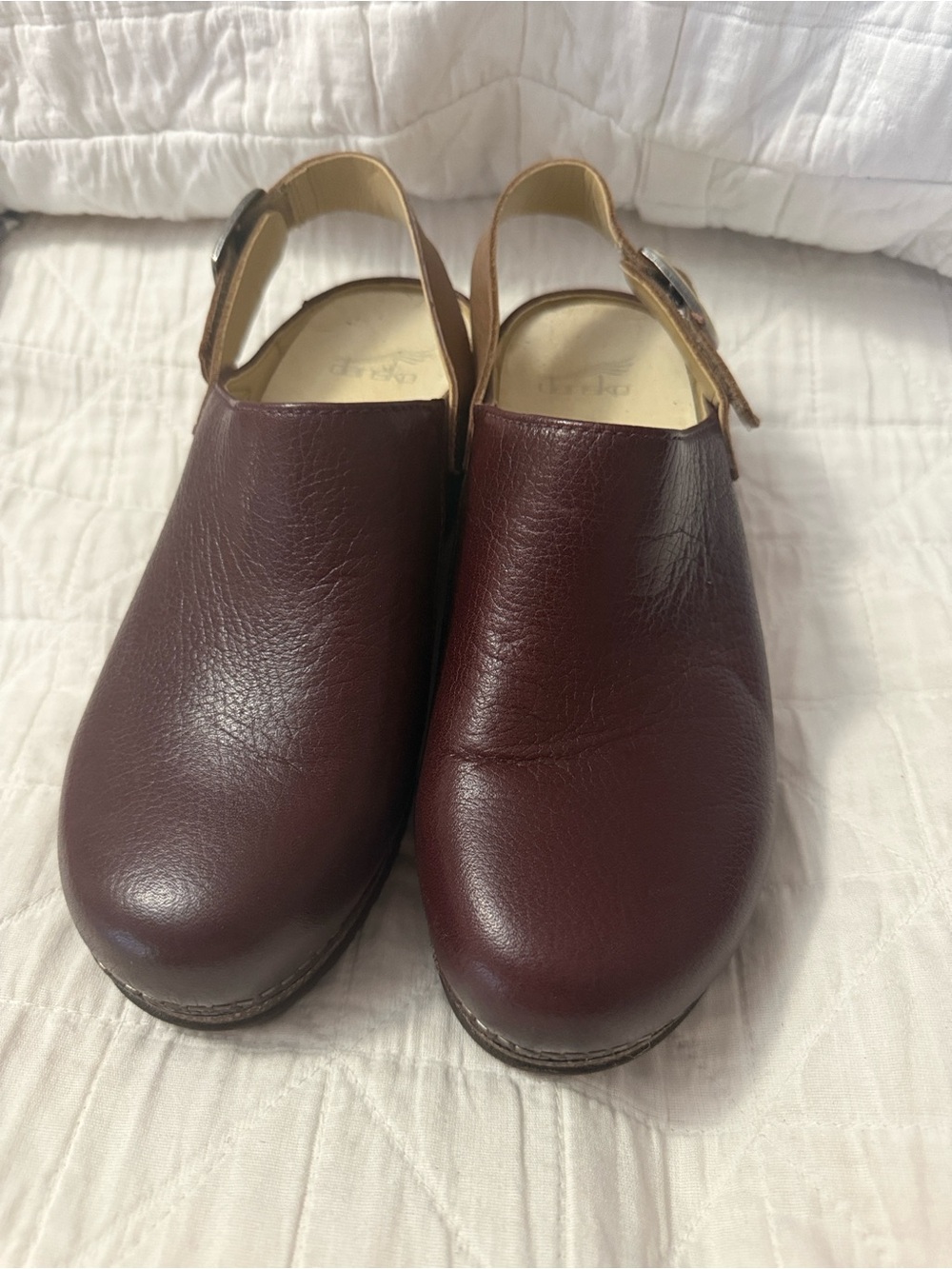 Dansko Merrin Burgundy Leather Slingback Clogs with Tan Strap -Size 37 (7) - Picture 2 of 9
